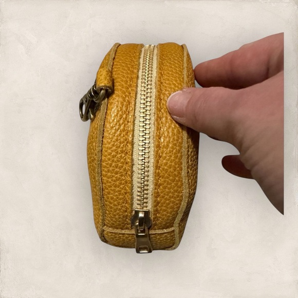 Portland Leather Sunset Pouch in Sunshine! - Picture 5 of 6